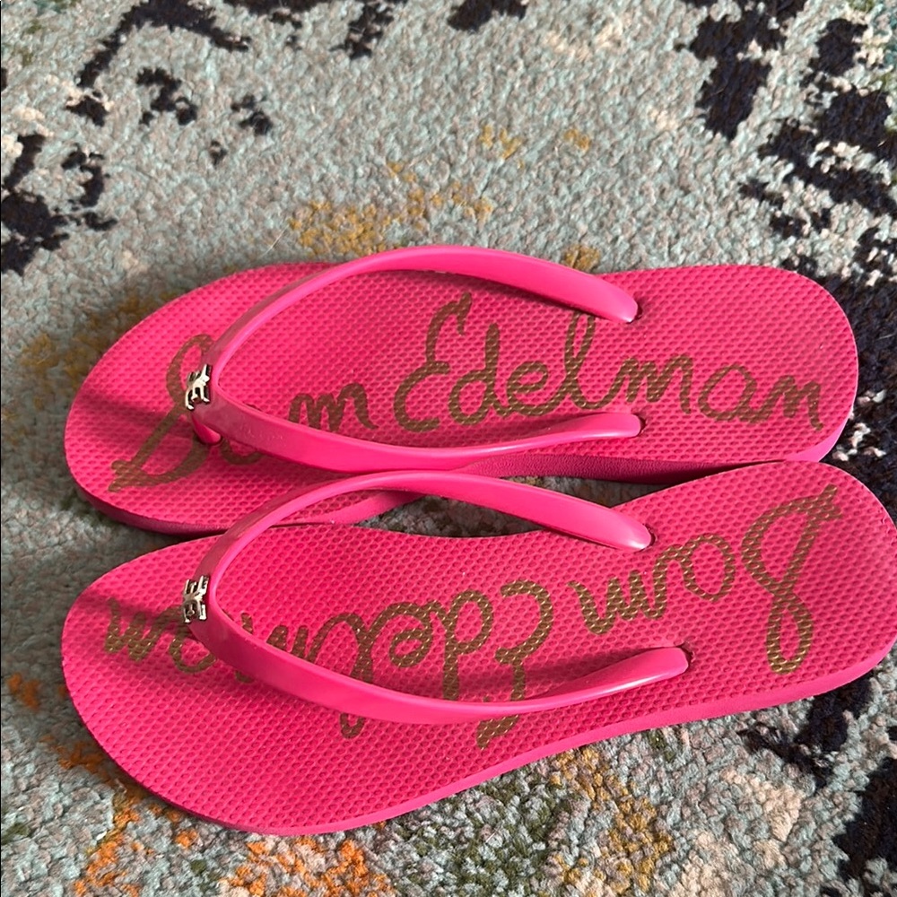 Sam Edelman Pink Flip Flops - Picture 3 of 4